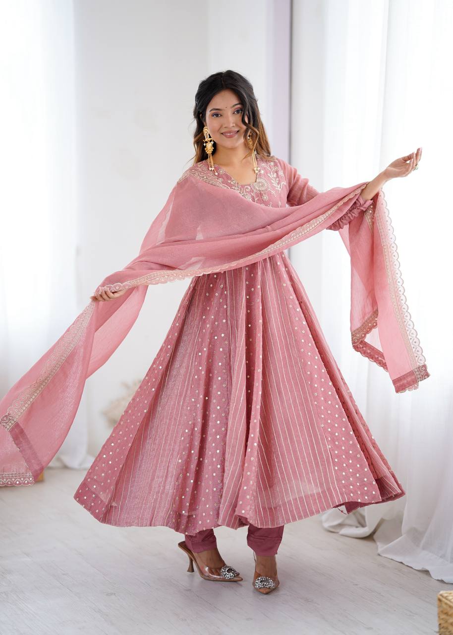 Anarkali Gown With Crunchy With Fully Flair Anarkali Suit
