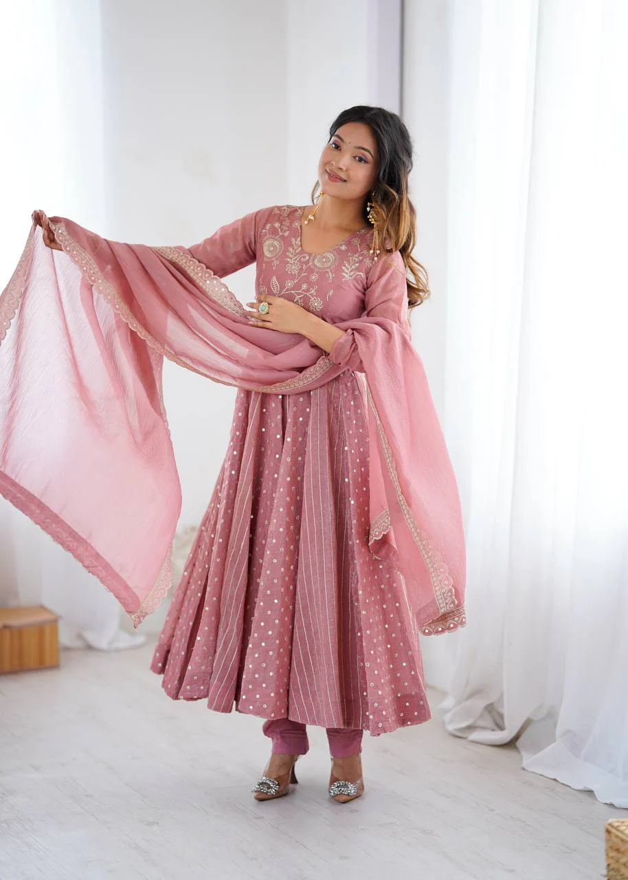 Anarkali Gown With Crunchy With Fully Flair Anarkali Suit