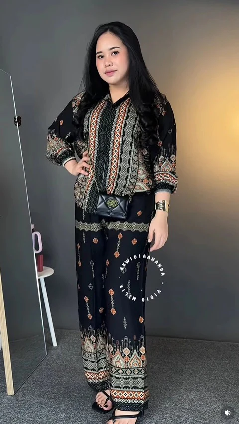 Modern Royal Ethnic Co Ord Co-Ord Set