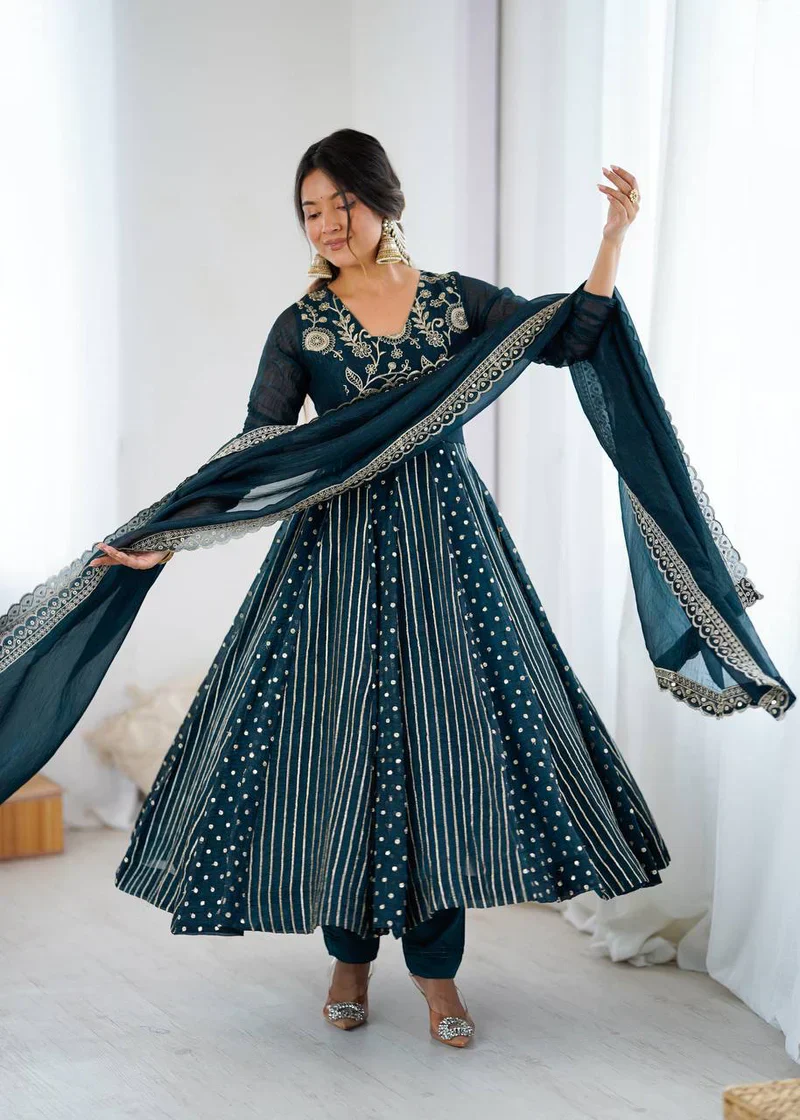 Anarkali Gown With Crunchy With Fully Flair Anarkali Suit